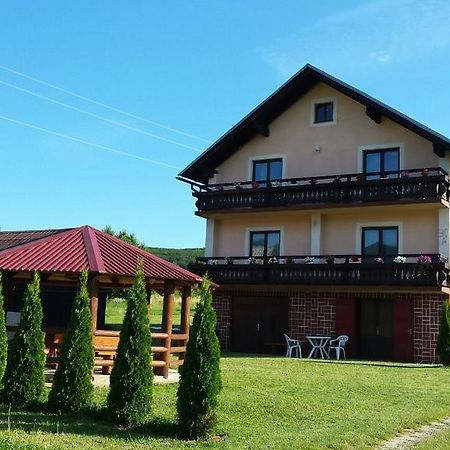 Jelena Hotel Korenica Buitenkant foto