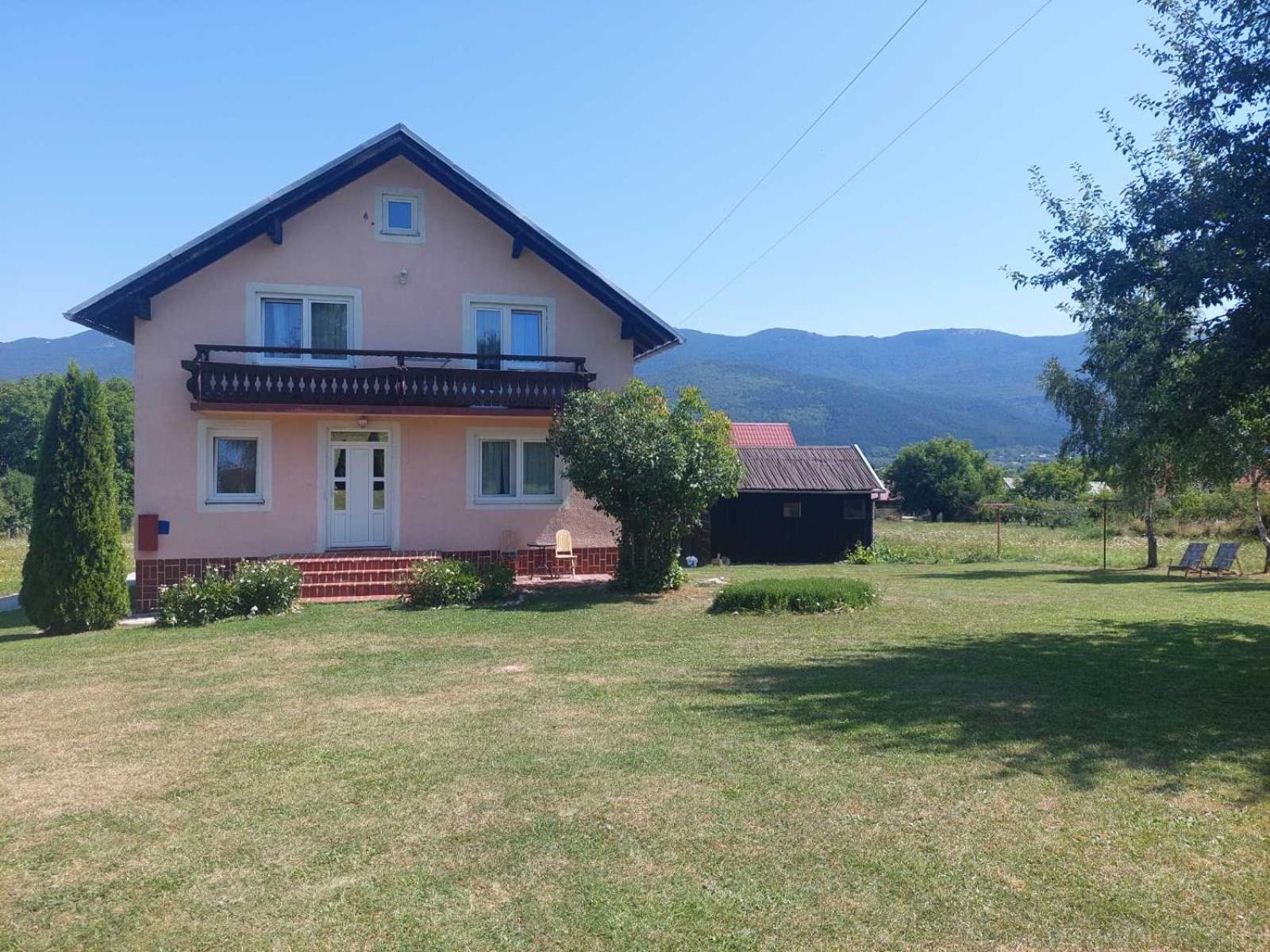 Jelena Hotel Korenica Buitenkant foto