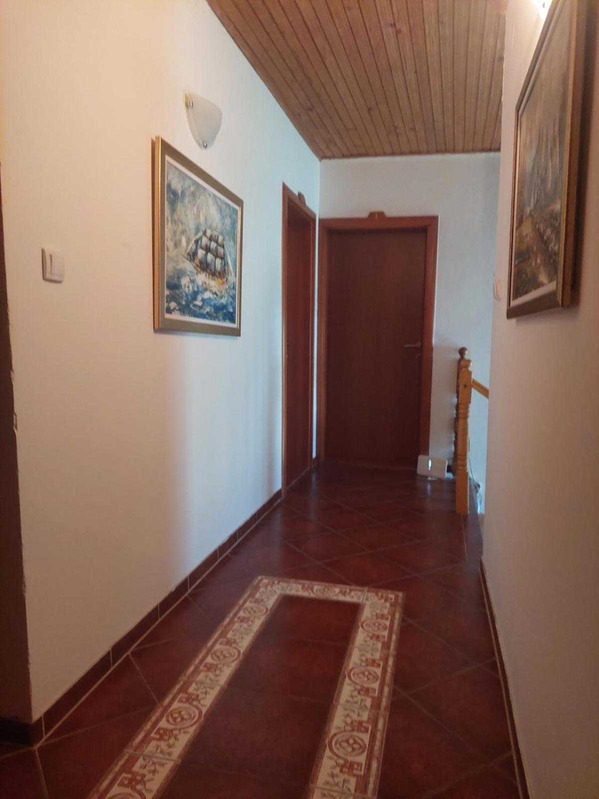 Jelena Hotel Korenica Buitenkant foto