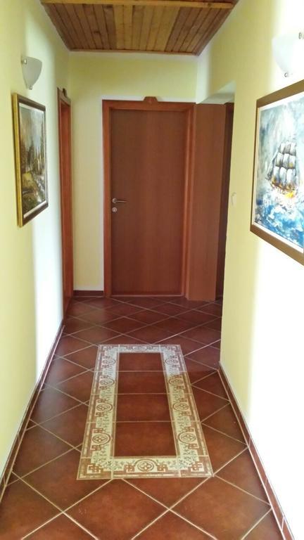 Jelena Hotel Korenica Buitenkant foto