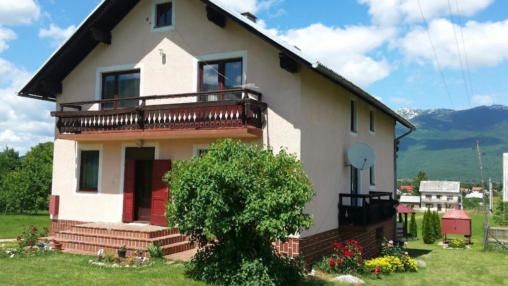 Jelena Hotel Korenica Buitenkant foto